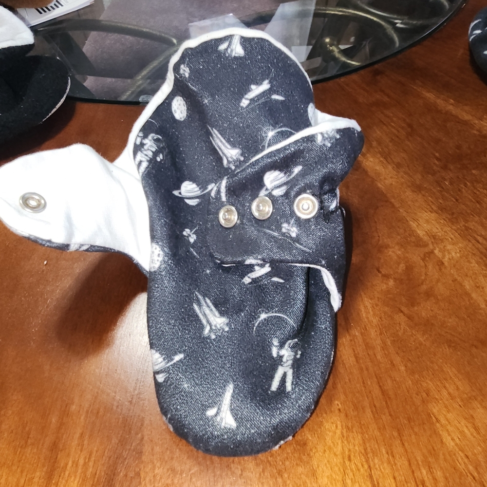 Slippers - Picture 7 of 11